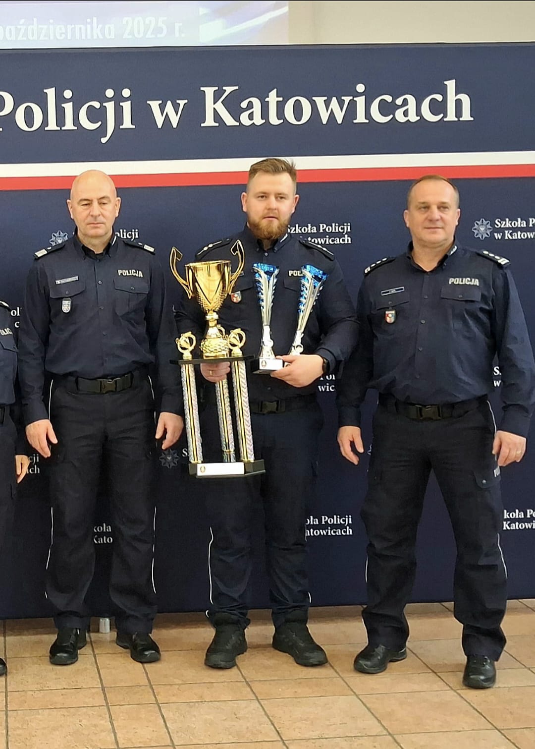 Tomasz Groń z pucharem