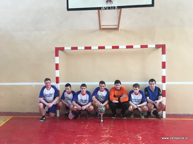 3 Fot 7.Turniej Halowej Piłki Nożnej o Puchar Komendanta w Sanoku